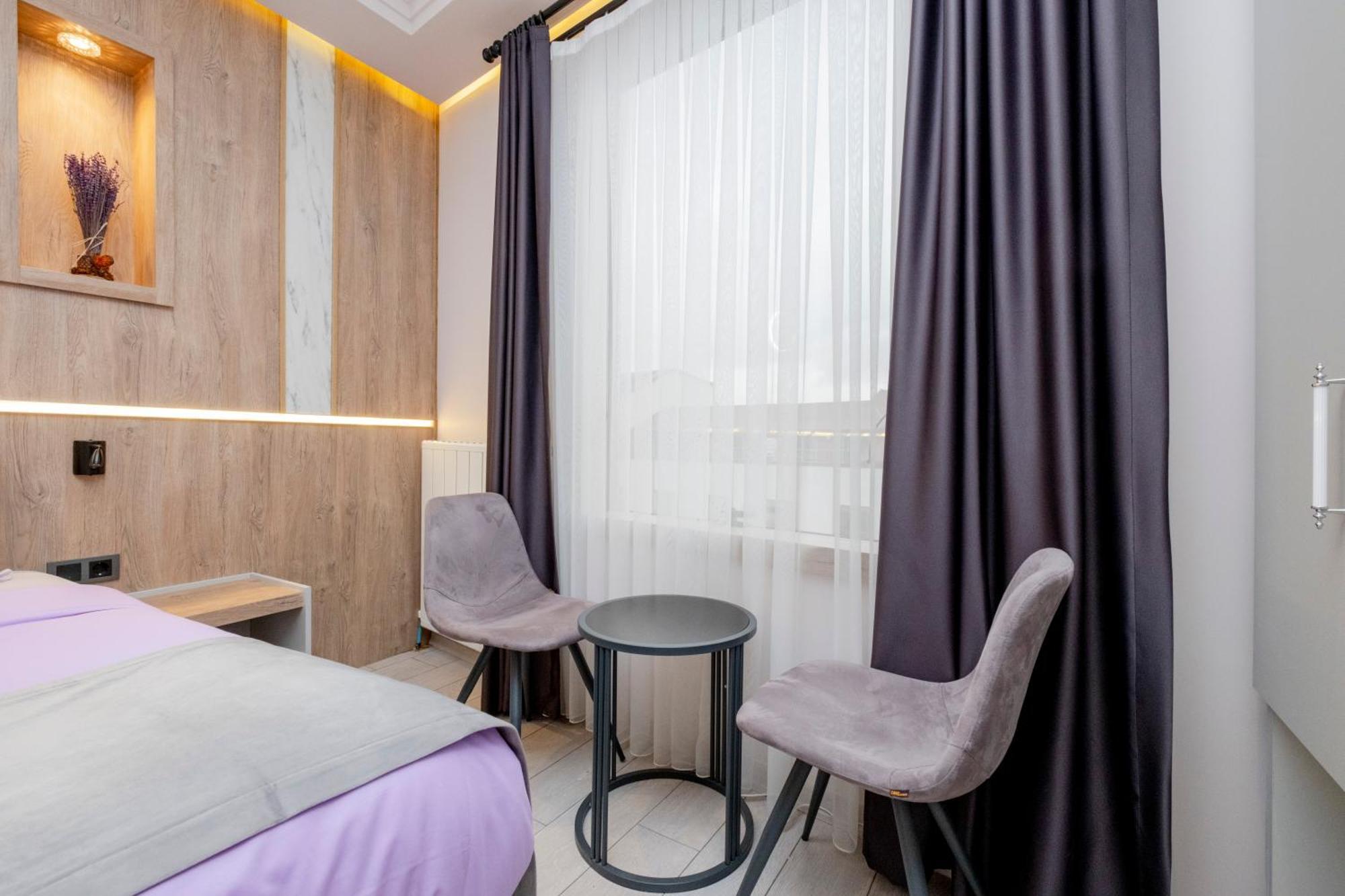 Lavender Airport Hotel Arnavutkoy Buitenkant foto