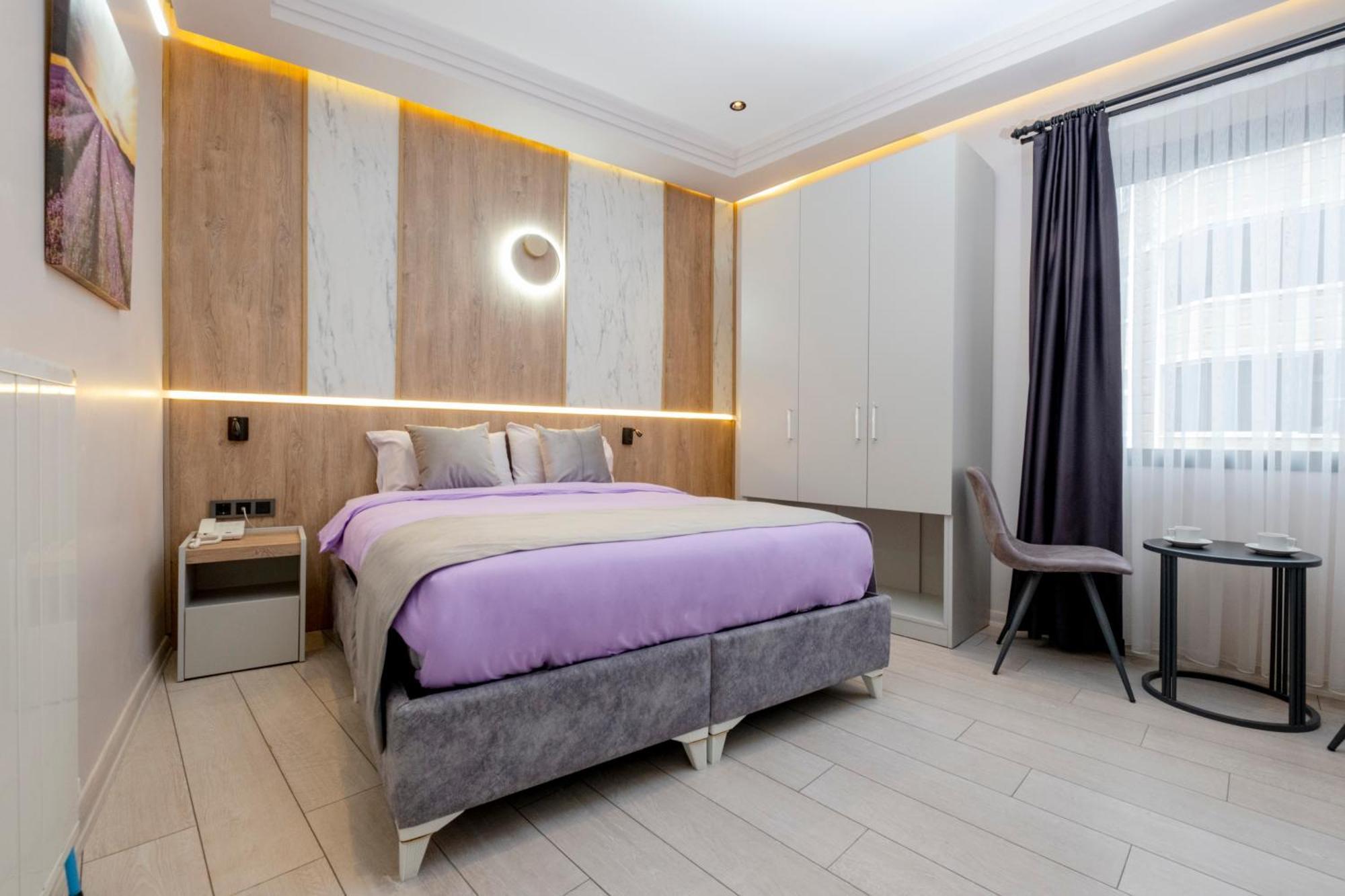 Lavender Airport Hotel Arnavutkoy Buitenkant foto