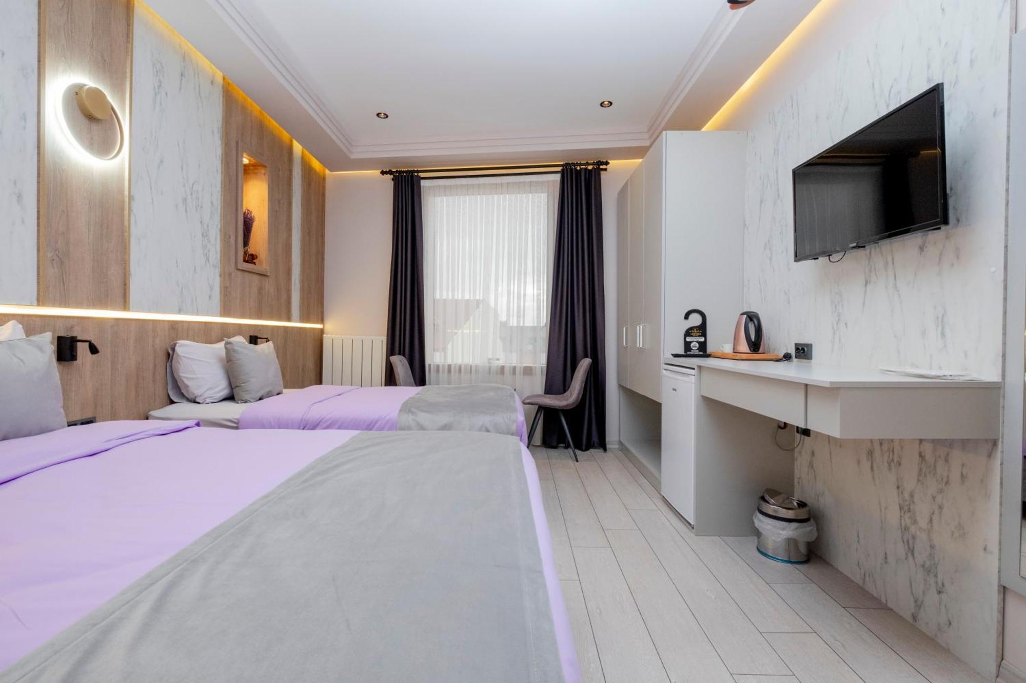 Lavender Airport Hotel Arnavutkoy Buitenkant foto