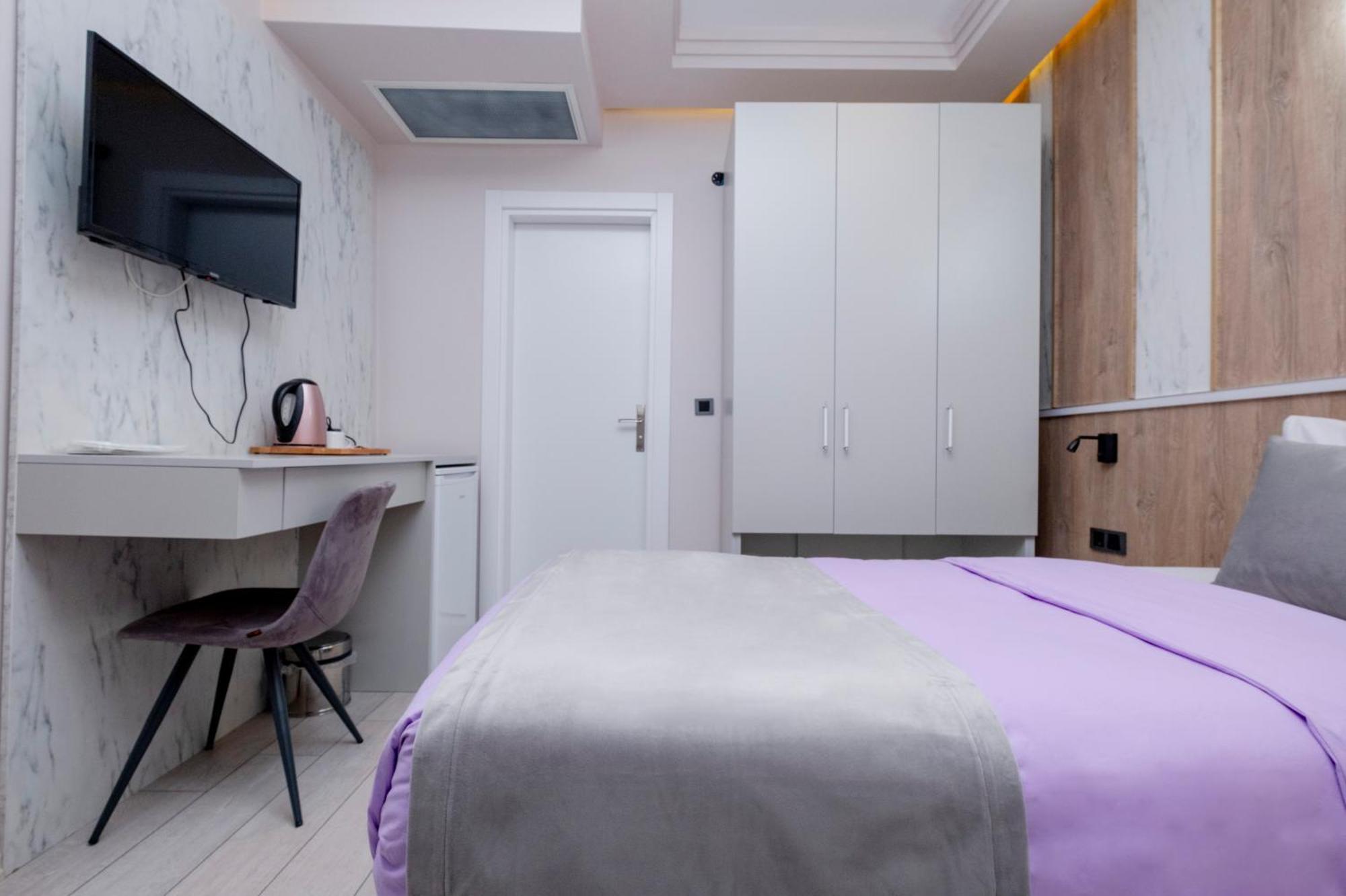 Lavender Airport Hotel Arnavutkoy Buitenkant foto