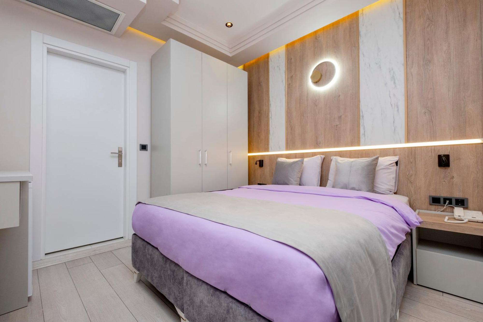 Lavender Airport Hotel Arnavutkoy Buitenkant foto