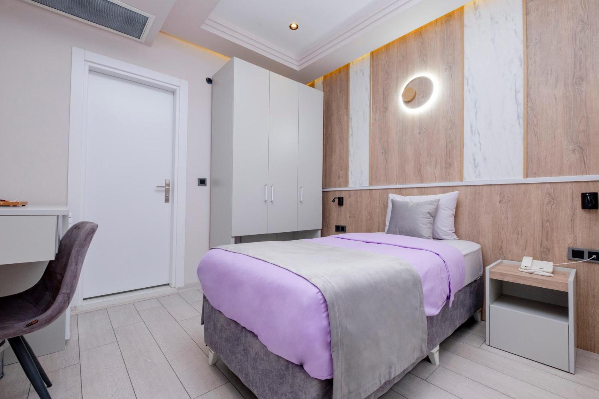 Lavender Airport Hotel Arnavutkoy Buitenkant foto